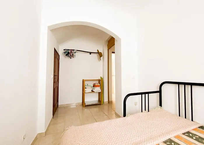 Simple Lovers' Retreat In #1888 アパート Espiche