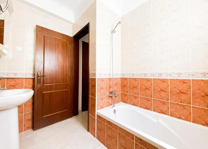 Apartament Simple Lovers' Retreat In #1888 Espiche